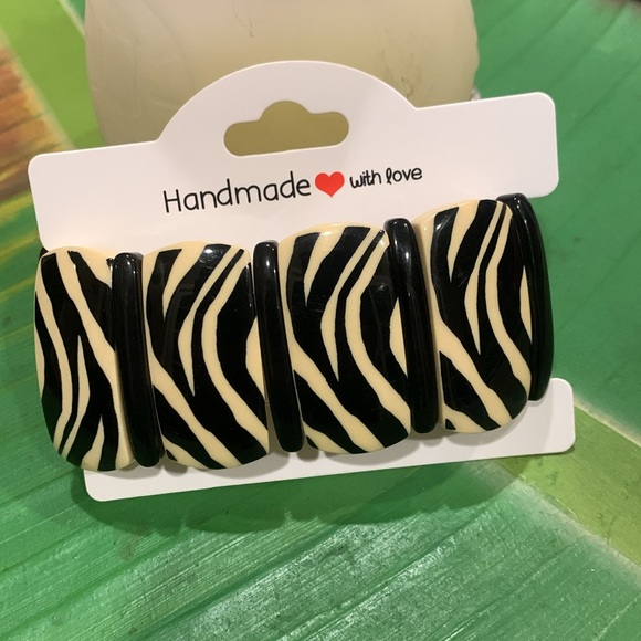 Handmade Zebra Print Black and Cream Stretch Bracelet 6” - Picture 1 of 4